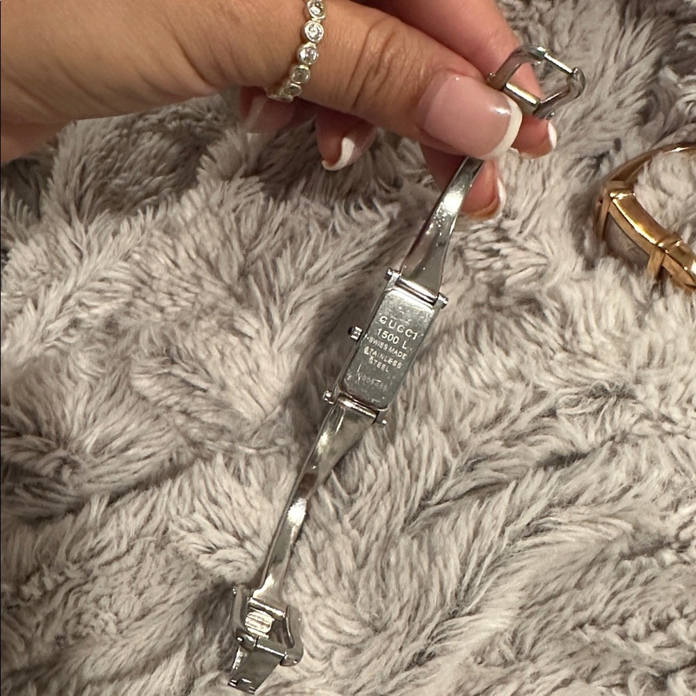 🎀Gucci watch pink🩷gucci watch silver gucci watch slim vintage bracelet watch - Picture 11 of 17